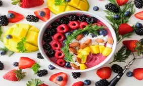 کدام میوه ها موجب کاهش التهاب روده می‌شوند؟