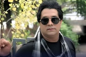 سفر در زمان؛ «امید جهان» در کنار پدرش و نعمت الله آغاسی؛ دهه 80