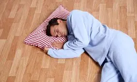 چرا نباید همیشه روی زمین خوابید؟