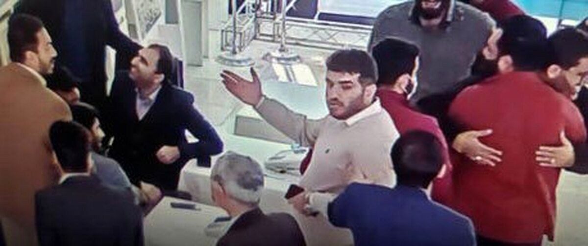 حمله خودسرها خنثی شد؛ برگزاری انتخابات اتاق خرمآباد با 8 ساعت تاخیر
