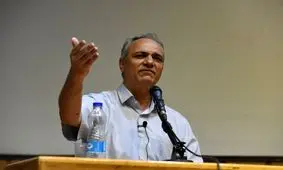 ما با رأی دادن به پزشکیان او را روی میدان مین فرستادیم/ بدون کمک و حمایت رهبری، اژه‌ای، قالیباف و سردار باقری و رفتار ما ایرانیان، دکتر پزشکیان نمی‌تواند گام از گام بردارد

