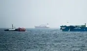 آمریکا و عمان‌ در حال ساخت مسیر جدید در تنگه هرمز هستند/ وال‌استریت ژورنال: آمریکا انتقال گسترده مهمات به خاورمیانه را برای مقابله با ایران سرعت بخشید