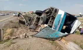 واژگونی اتوبوس مسافربری در خراسان رضوی ۱۹ زخمی بر جای گذاشت

