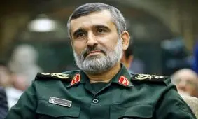 تصویری از سردار شهید حاجی زاده در راهپیمایی اربعین