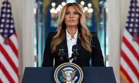 از ملانیا ترامپ تا ستارگان هالیوود؛ زیر تیغ دوتابعیتی/ این سلبریتی‌های محبوب باید آمریکا را ترک کنند؟