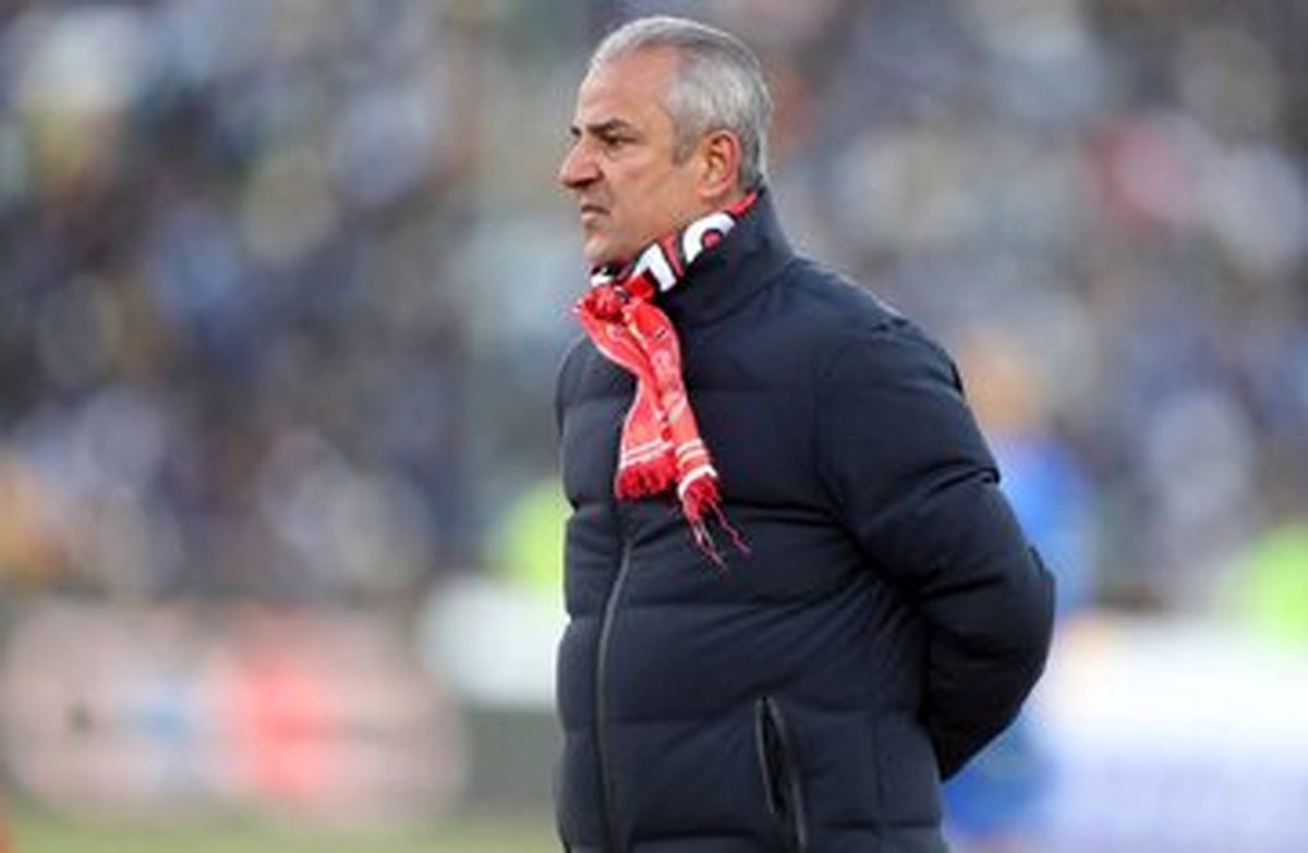هدیه مدیر عامل چادرملو به سرمربی پرسپولیس