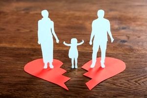 آسیب های طلاق؛ والدین نزد فرزندان «بدگویی» نکنند