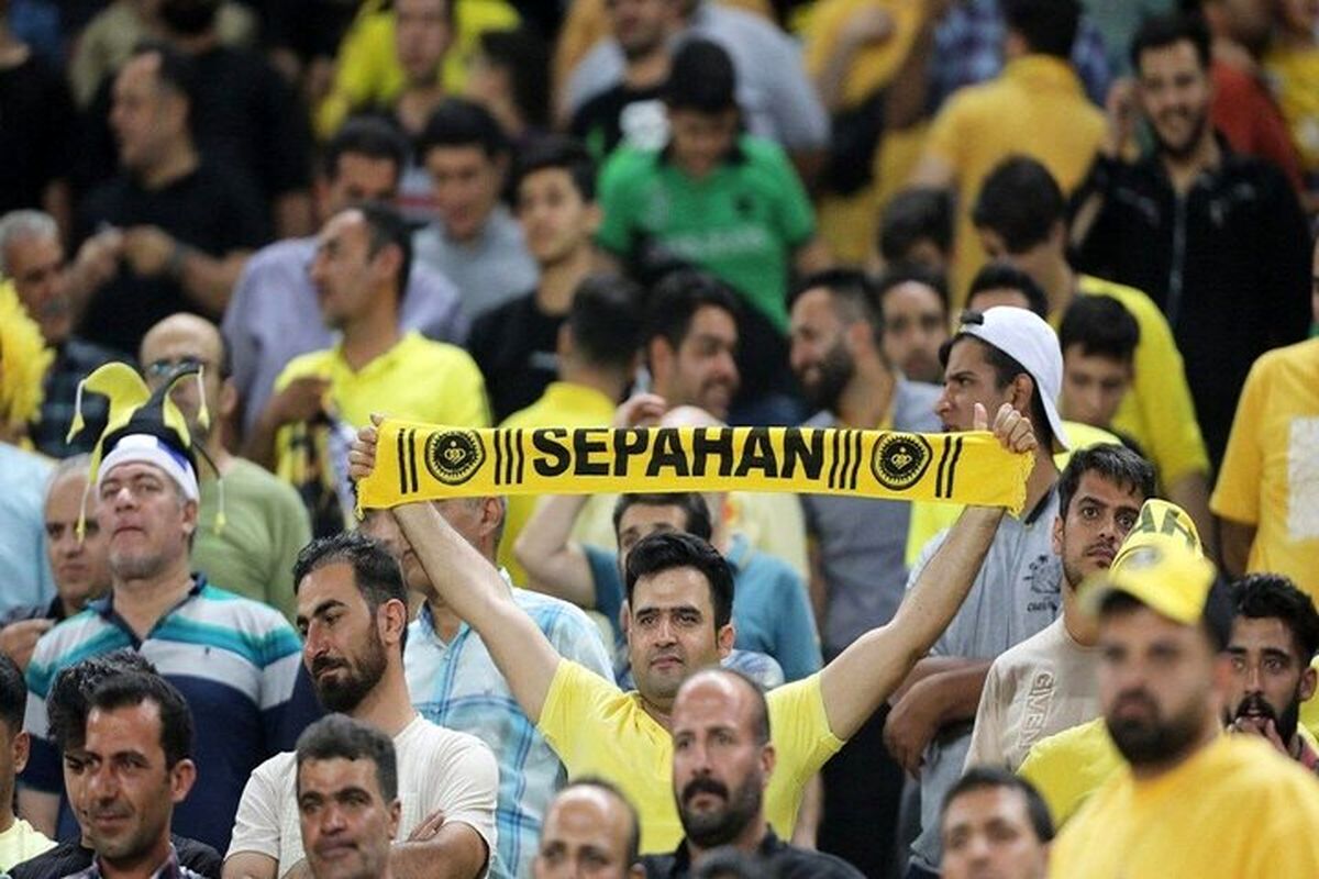 تجمع هوادران سپاهان مقابل دفتر نمایندگان مجلس!/ ویدئو