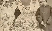 سفر در زمان؛ عکس دسته‌جمعی «زنان ناصرالدین شاه» در یک مراسم جشن 