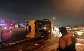 واژگونی اتوبوس مسافربری در غرب تهران/ ۱۵ تن مصدوم شدند/ ویدئو