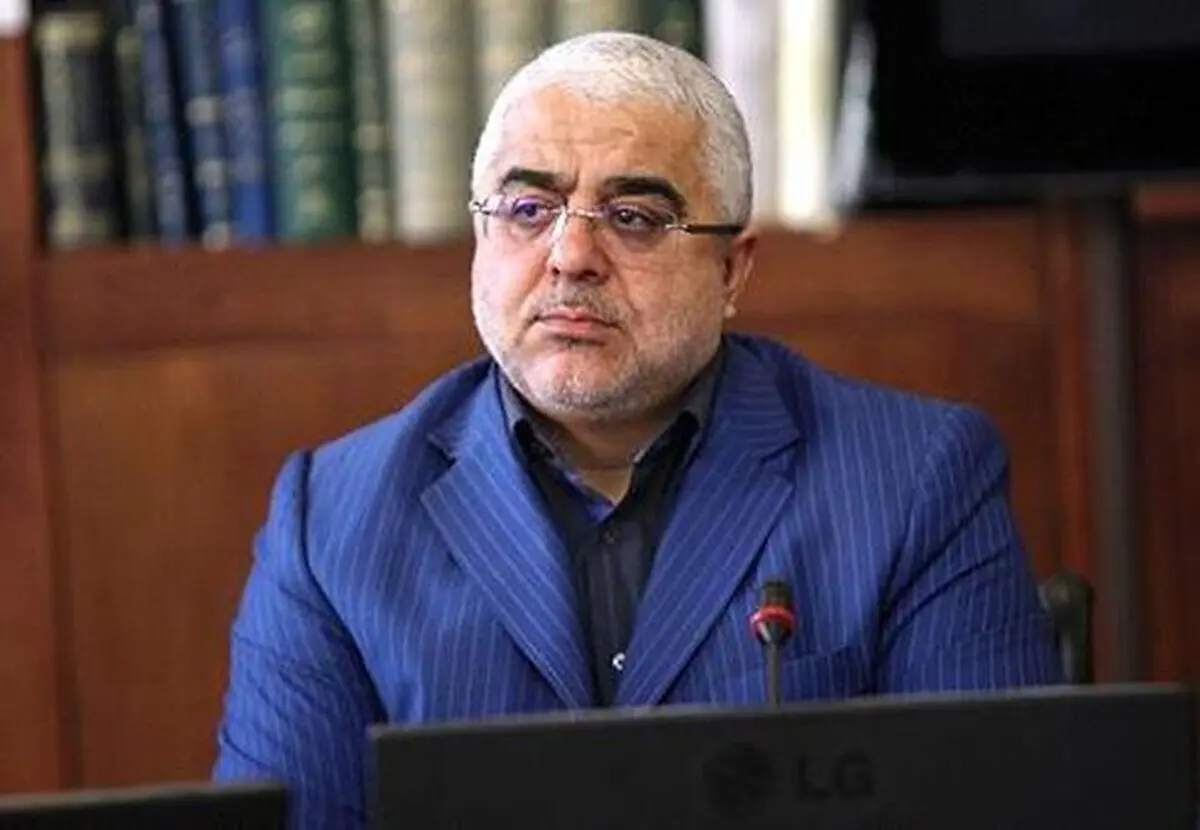  روزگاری می‌گفتند نمایندگان کیف‌کش انگلیسی‌ها هستند، اما حالا انگار به کرسی چمدان‌کشی روس‌ها رسیده‌اند/ قالیباف نباید اجازه بدهد خلیفه کشی در مجلس باب شود/ کوبیدن بر طبل تفرقه کار بسیار اشتباهی است