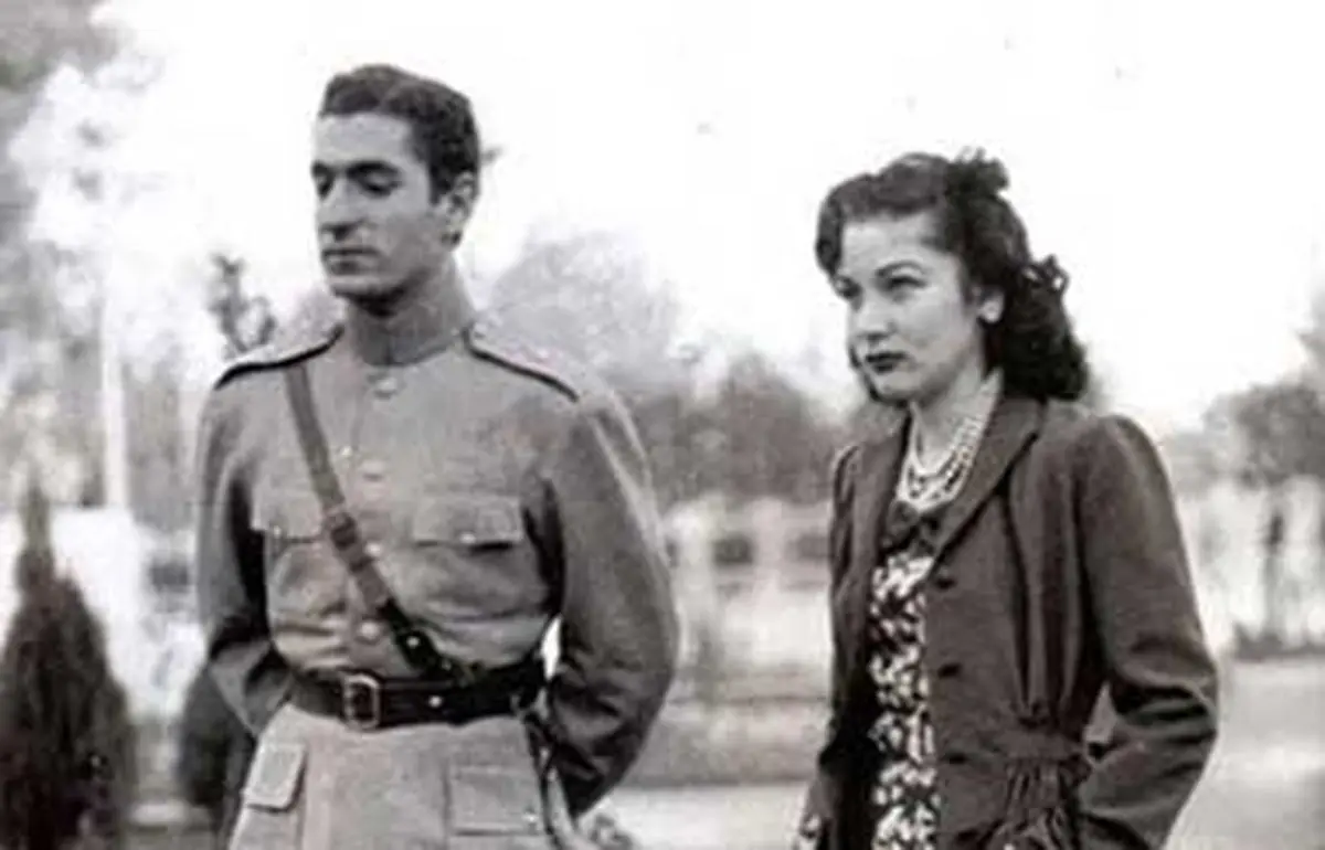 سفر در زمان؛ «فوزیه و محمدرضا پهلوی» در دوره نامزدی در مصر؛ اسفند1317 