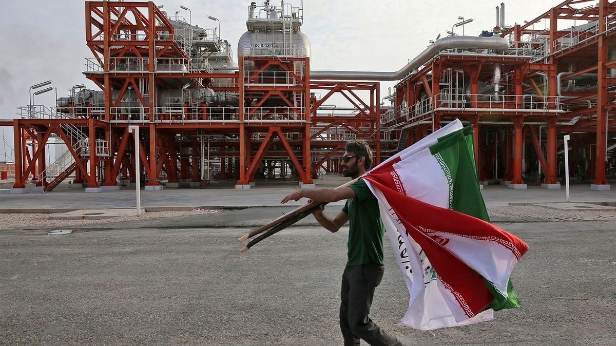 مسابقه ایران و روسیه در تخفیف نفتی به چین