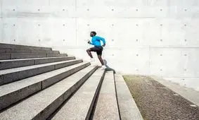 نفس نفس زدن بعد از بالا رفتن از پله ها؛ طبیعی است یا نشانه مشکل؟