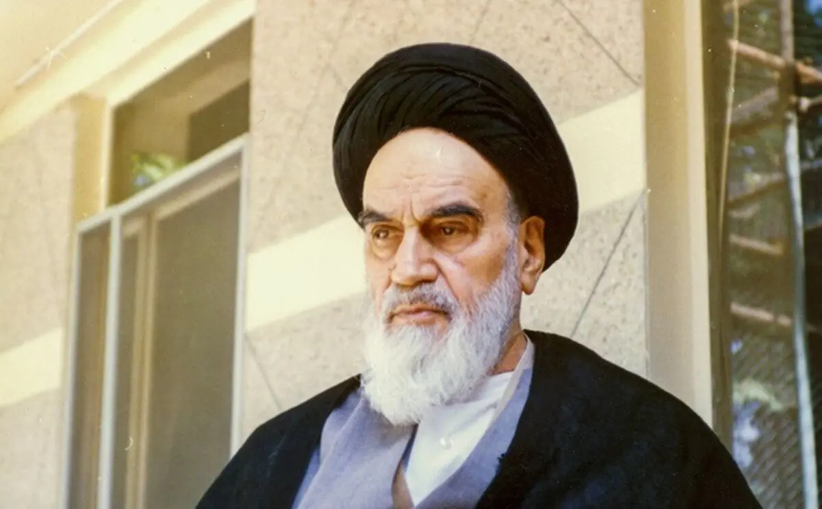 علت تأکید امام خمینی (ره) بر شکل‌گیری نیروهای سه‌گانه سپاه چه بود؟

