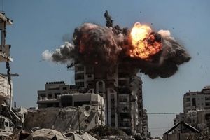 آغاز تهاجم زمینی ارتش اسرائیل برای اشغال شهر غزه پس از دیدار وزیرخارجه آمریکا با نتانیاهو