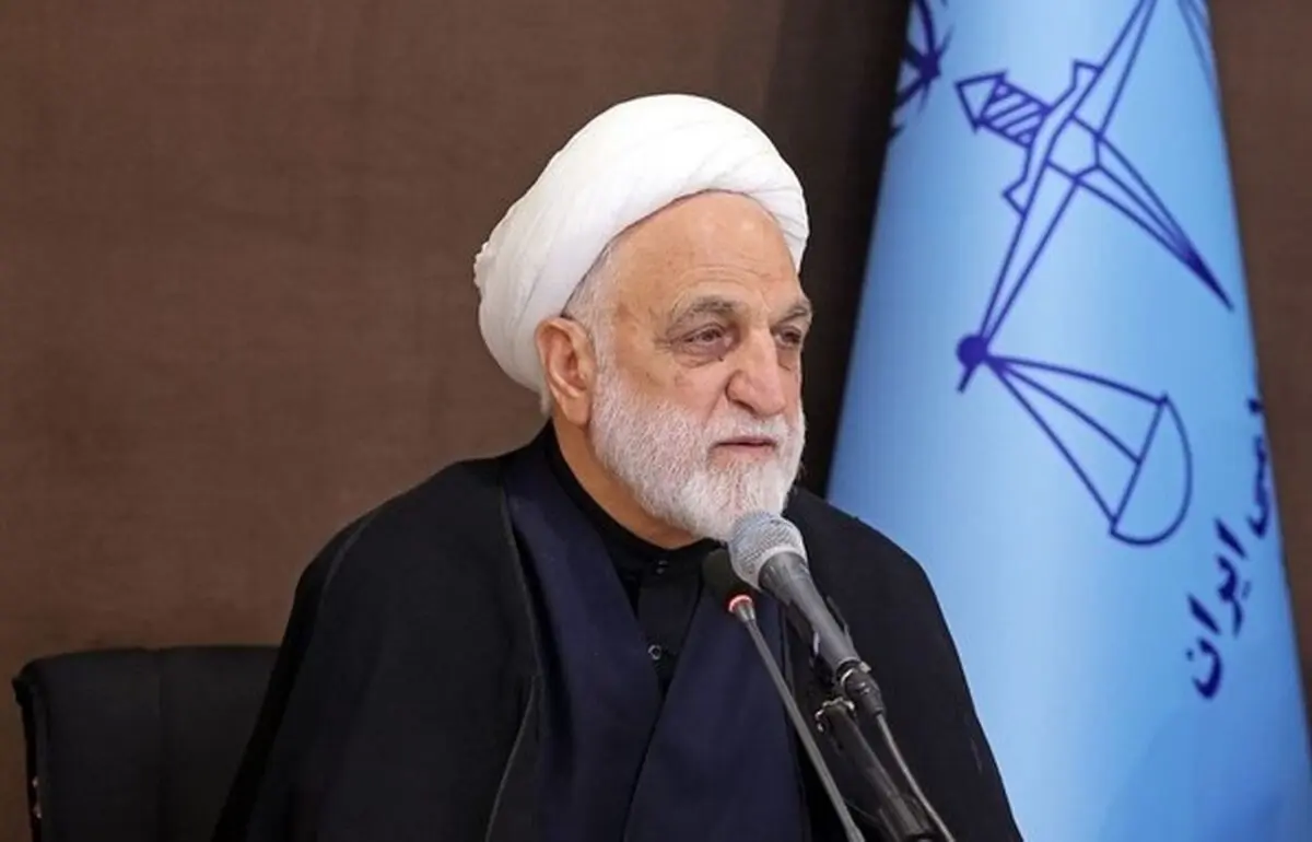 محسنی‌اژه‌ای: مسئولان با چشمان باز و هوشیاری تمام و کمال مذاکره خواهند کرد/ امروز وحدت و انسجام ملی، از گذشته مهم‌تر است؛ باید زمین دشمن را بشناسیم و از بازی کردن در آن پرهیز کنیم/ اگر چیزی امضا شد و دشمن عهد شکست، ما مقابله‌ به‌ مثل خواهیم کرد