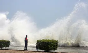 وزش باد شدید و افزایش ارتفاع موج در شمال و جنوب کشور