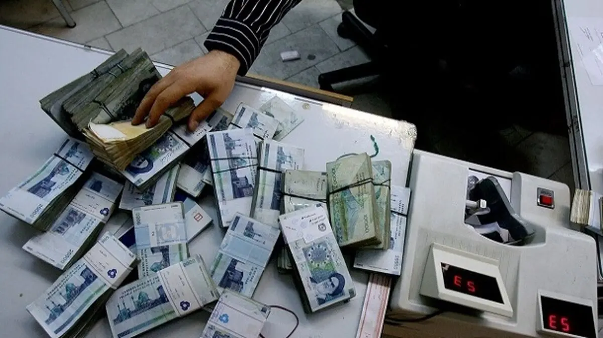 زیرآبی رفتن برخی بانک ها از اعلام تسهیلات پرداختی به خودشان!