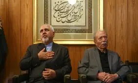 ظریف، ناطق و علی نصیریان در مراسم یادبود مادر مسجد جامعی