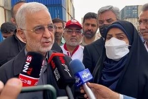 وزیر کشور: ۸۰ درصد حریق انفجار بندرعباس مهار شده است

