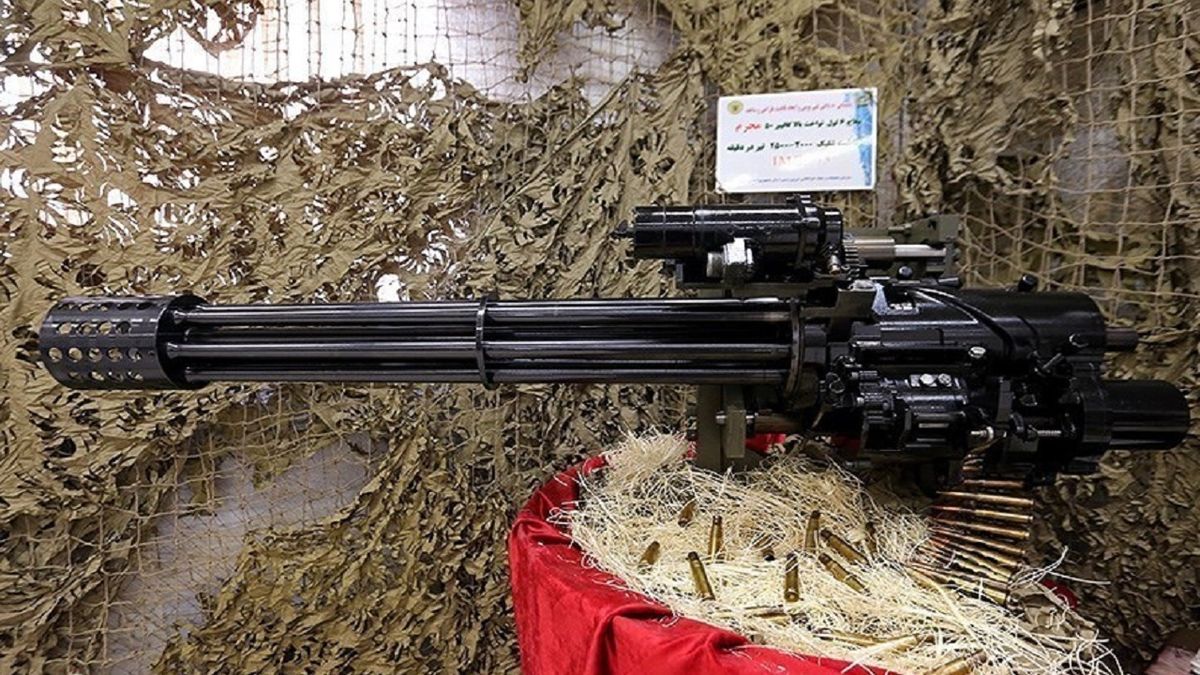محاصره دشمن از زمین و هوا با تیربارهای ایرانی
