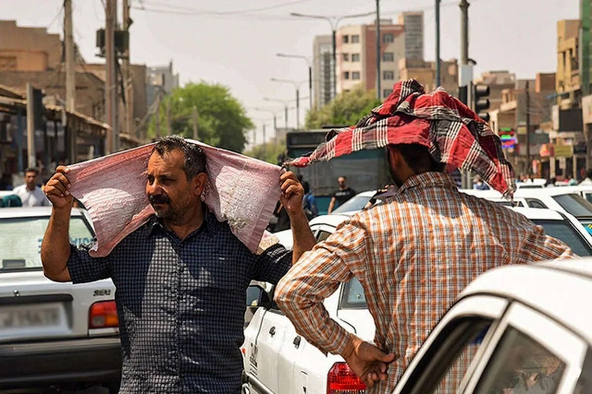 کاهش ساعت کاری ادارات خوزستان در روز شنبه به دلیل گرما/ دما در این استان به ۴۸ درجه رسید