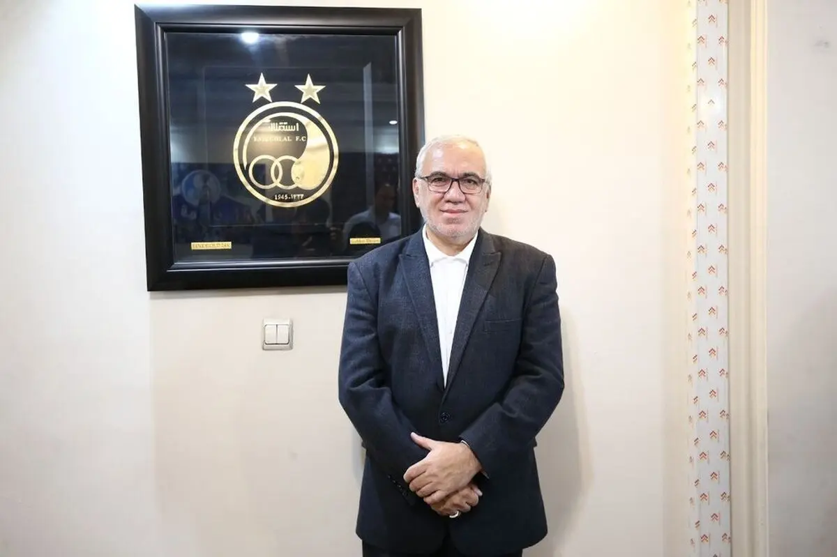 استقلال 900 میلیارد بدهی دارد/ کریمی به دلیل ناتوانی در پرداخت بدهی‌ها رفت، خطیر هم می‌رود

