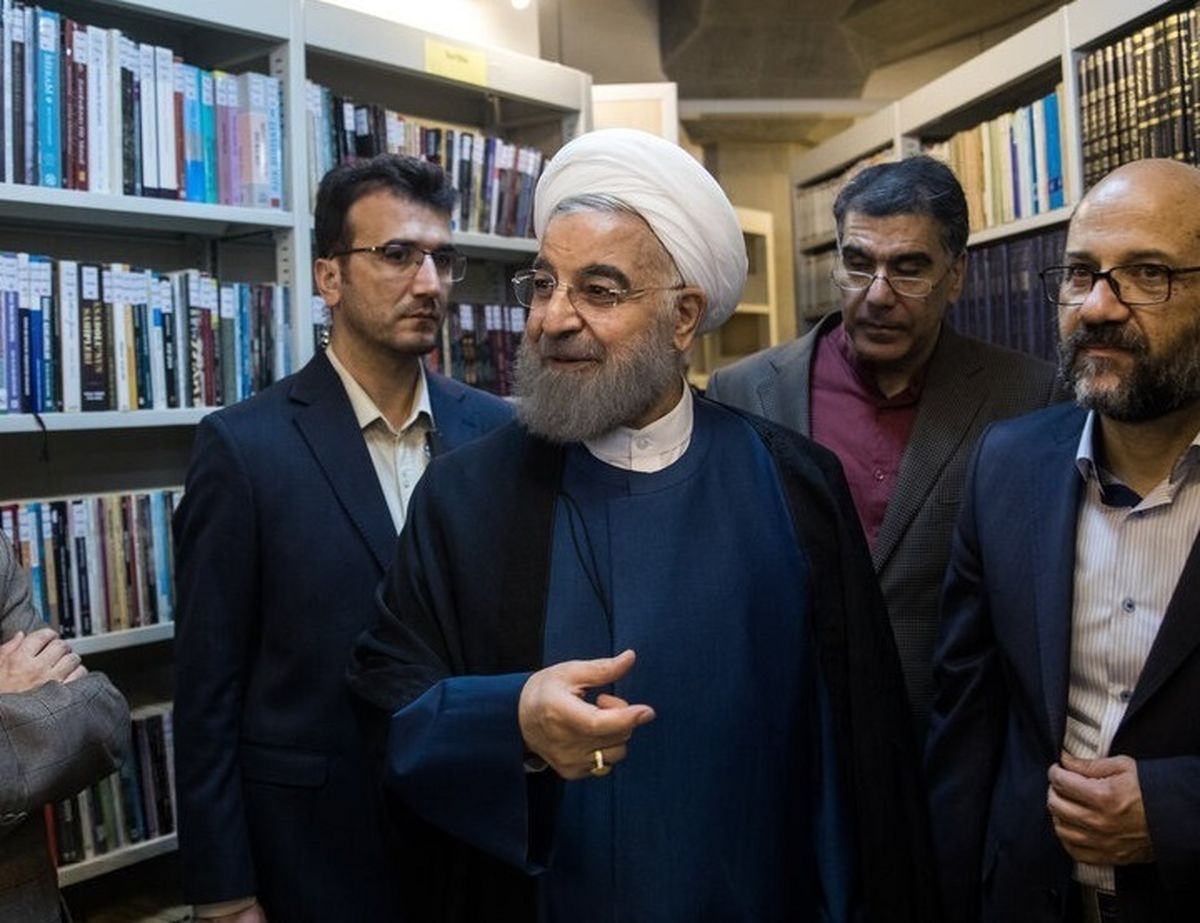 حسن روحانی: جنگ ۱۲ روزه، جنگ جهانی سوم در سطح بسیار محدود و کوچک بود/ آنچه در جنگ ۱۲ روزه دیدیم، تقابل بین دانش شرق و غرب بود/ شرقیها و غربیها دیدند چه دارند، ما دیدیم کجا توانستیم به دشمنانمان ضربه بزنیم و متأسفانه آنها کجا توانستند به ما ضربه بزنند