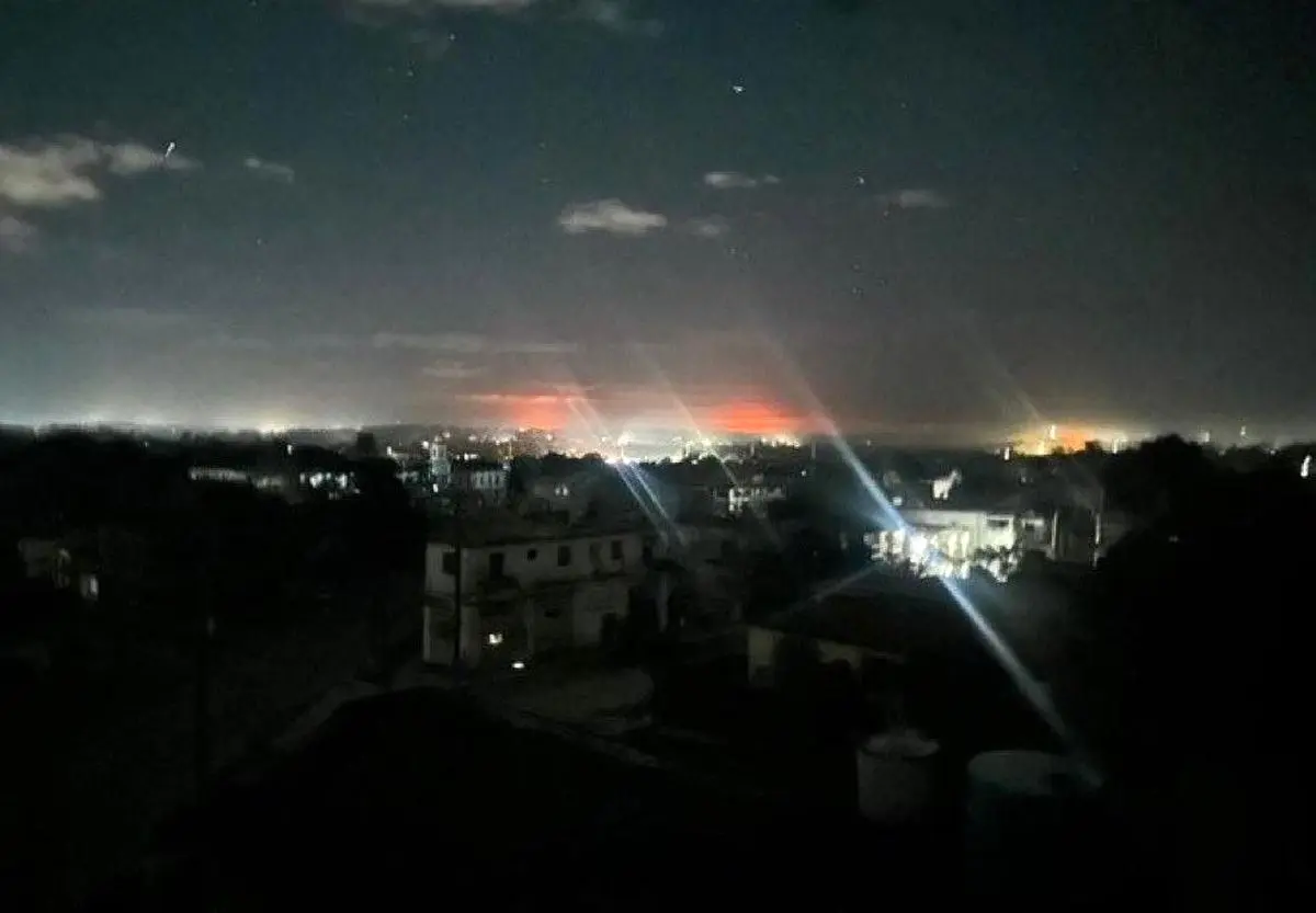 وقوع انفجار در پایتخت کوبا؛ استقرار نیروهای ویژه و پرواز بالگردها/ ویدئویی از قطعی برق و خاموشی در کوبا
