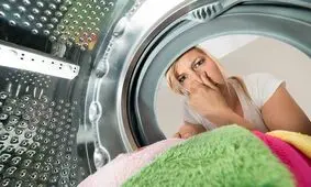 دلایل و راه‌های رفع بوی بد ماشین‌ لباسشویی