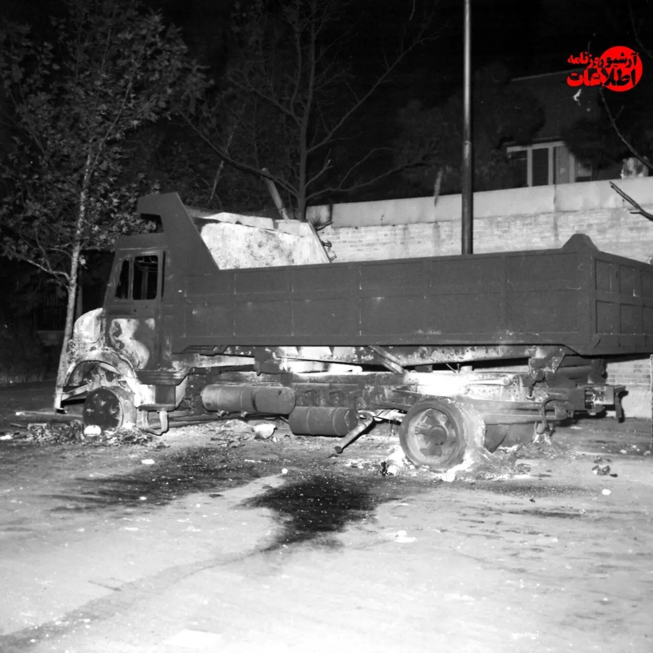 عکس‌های تماشایی از بهمن ۱۳۵۷، از کاخ نیاوران تا خیابان انقلاب!