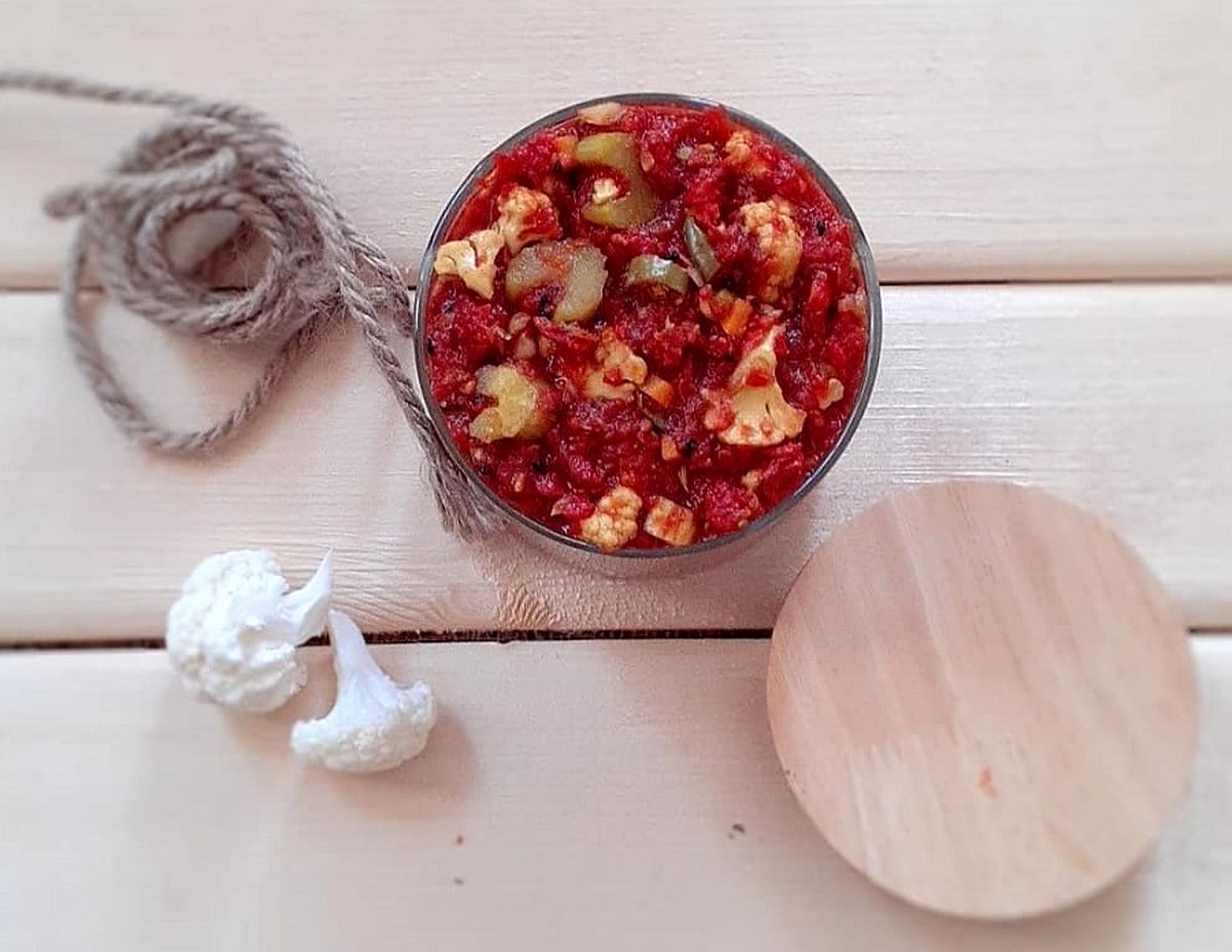 طرز تهیه ترشی سالاد مشهدی خوشرنگ و خوشمزه