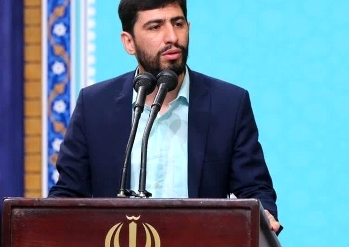 حکم سرپرستی وزیر ورزش برای یک مداح