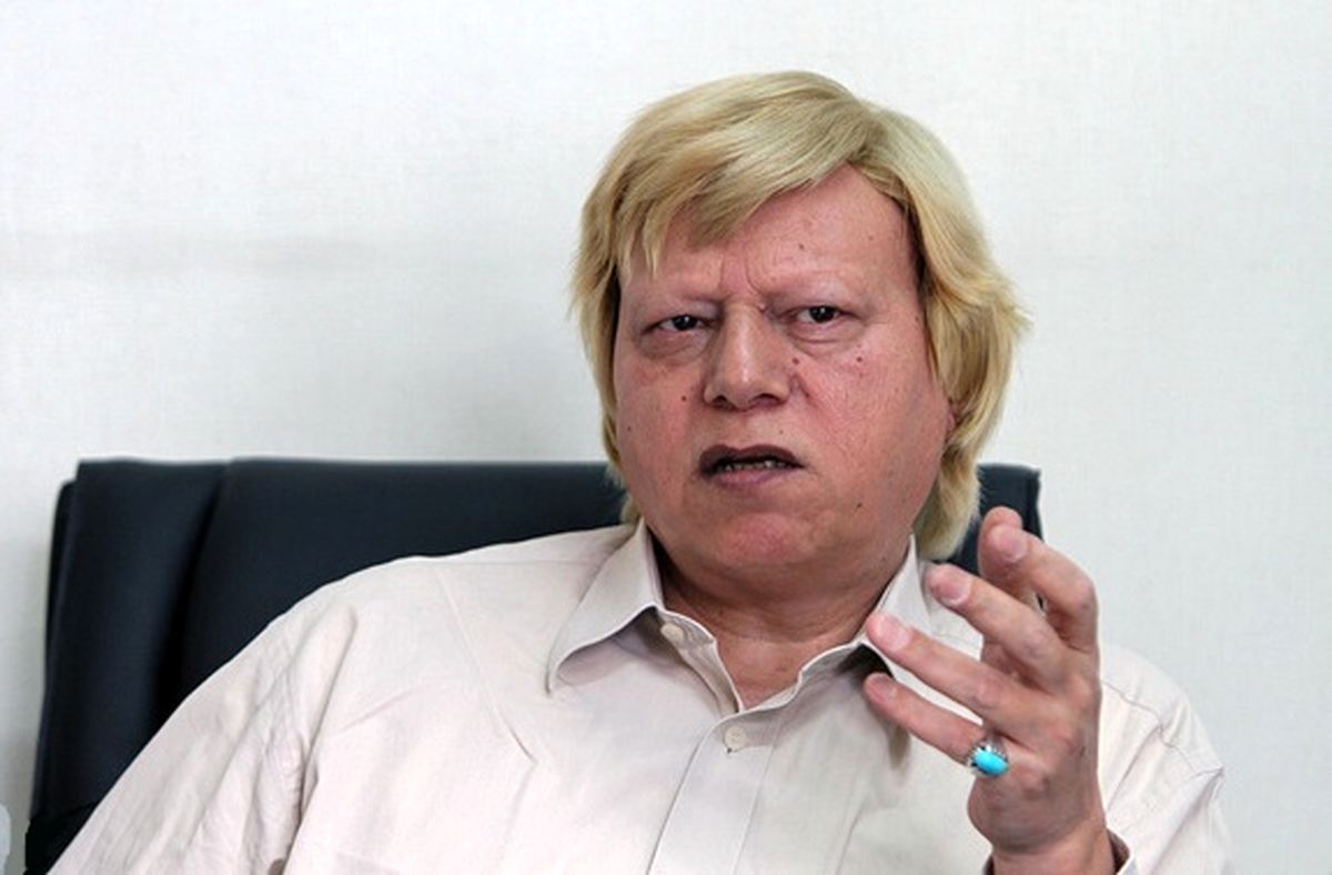 الواح هخامنشی که همراه با کاروان رئیس جمهور وارد کشور شد، پنجمین محموله این الواح بود که به کشور بازمیگشت/ متن الواح نشان میدهد زنان و مردان ایرانی در آن تاریخ حقوق برابر داشتند