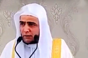 یک امام جمعه در اعتراض به قطعی برق خطبه یک‌ دقیقه‌ای خواند

