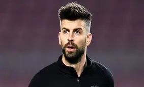 توهین جرارد پیکه به اسم باشگاه تراکتور با خنده‌های جنجالی/ ویدئو