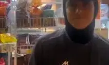 وقتی بازیکن تیم فوتبال بانوان، ضدانقلاب فراری را سنگ روی یخ می‌کند/ ویدئو