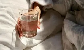 چرا تشنه از خواب بیدار می‌شویم؟