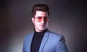 استقبال عجیب از محسن لرستانی در تایباد/ ویدئو