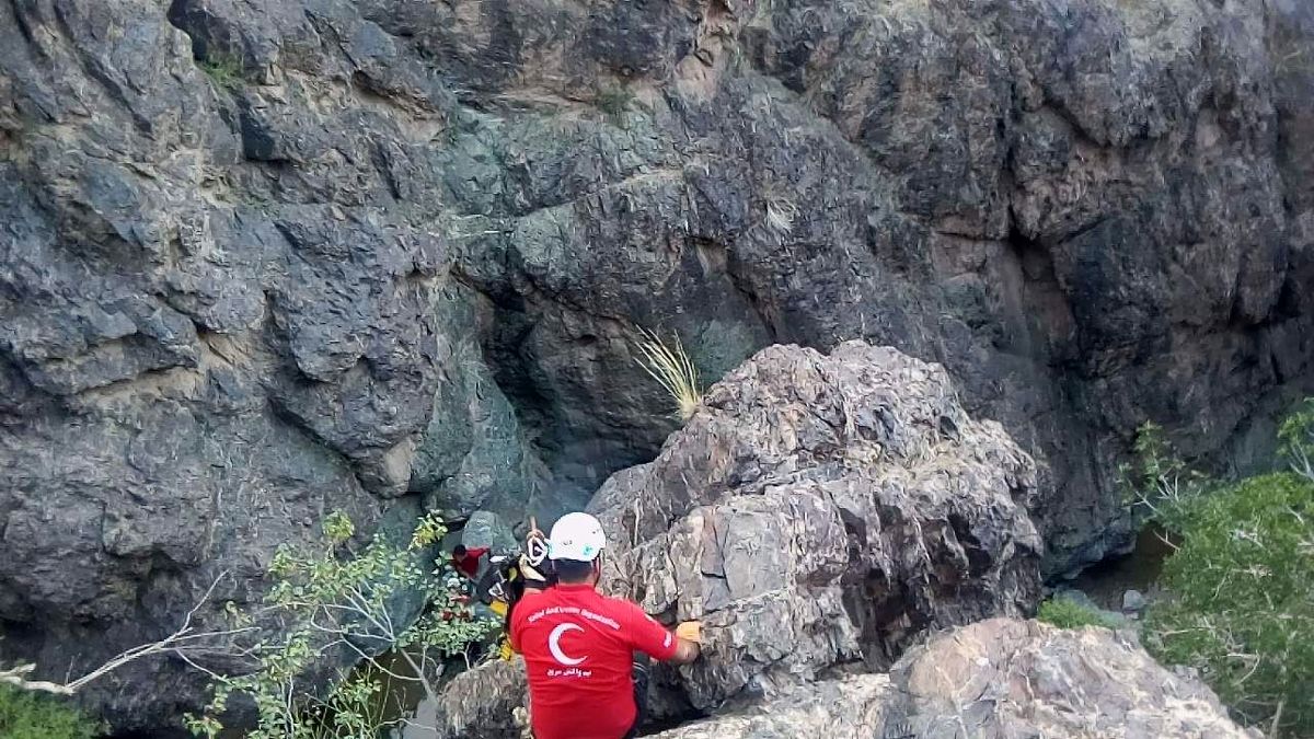 پنج طبیعت گرد گرفتار شده در ارتفاعات البرز جنوبی نجات یافتند