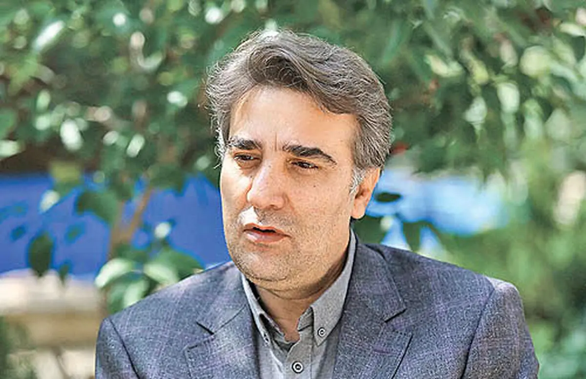 هنر تعطیل پذیر نیست / هنرمند باید صدای مردم باشد