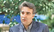 هنر تعطیل پذیر نیست / هنرمند باید صدای مردم باشد