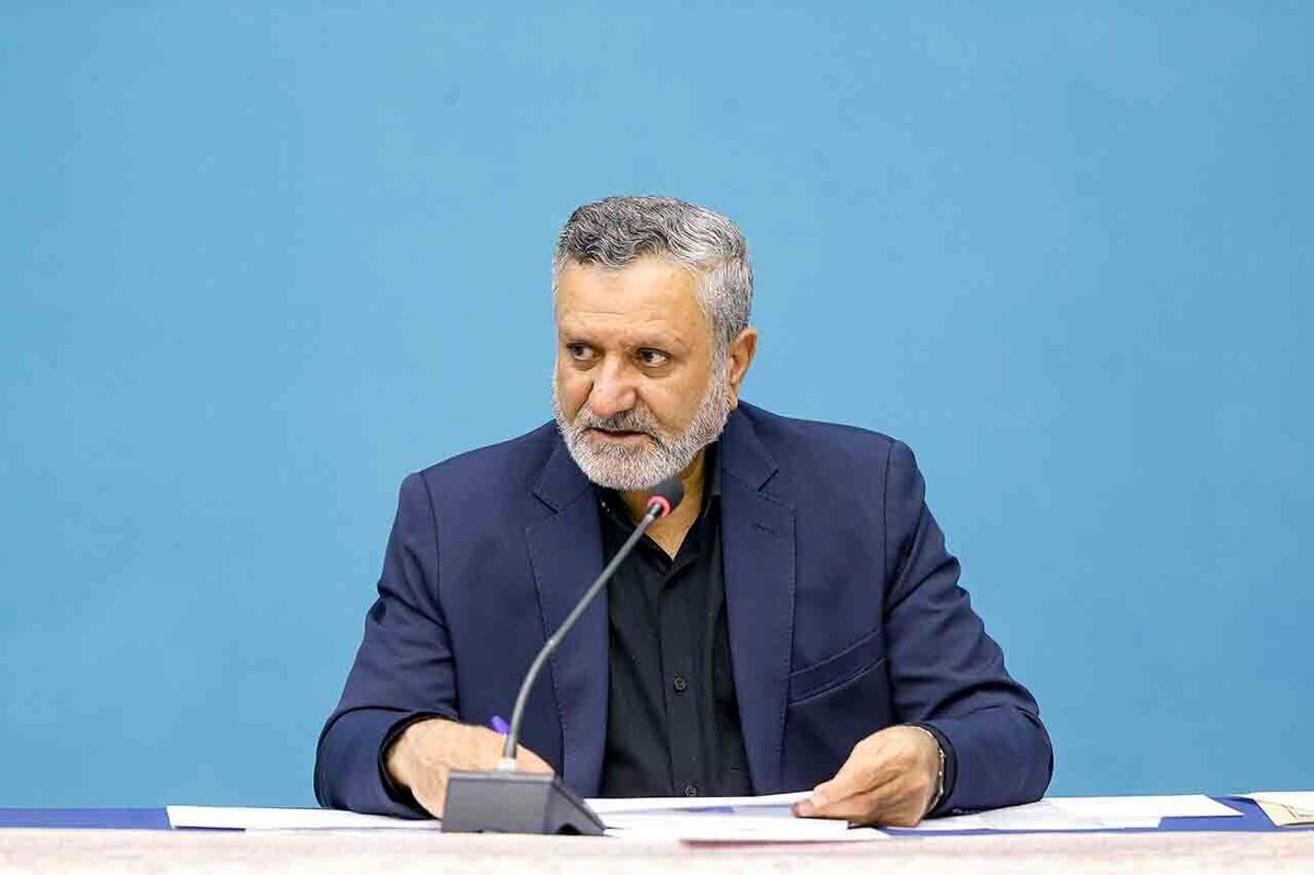 نماینده کارگران: وزیر کار به دنبال کنار گذاشتن تشکلهای کارگری است