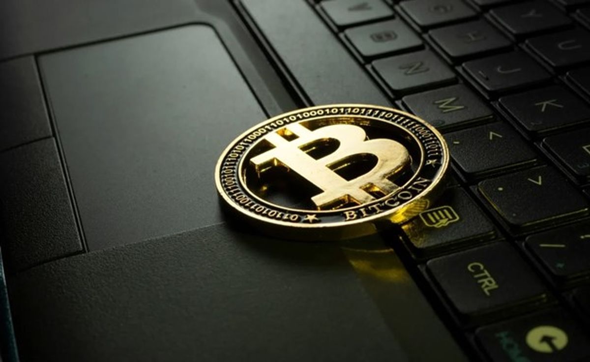 عذرخواهی فایننشال تایمز از سرمایهگذاران پس از رسیدن قیمت بیتکوین به ۱۰۰ هزار دلار