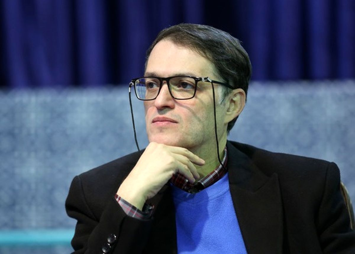 محمد قوچانی: این دولت ائتلافی نیست و دولت «توافق ملی» است/ نوبت قالیباف است که در ایده دفاع از میانهروی نقش خودش را نشان دهد/ مهمترین مأموریت دولت چهاردهم احیا برجام است/ کابینهای که معرفی شده محصول توافق قالیباف و پزشکیان است