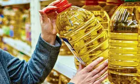 کشف و توقیف بیش از ۲۶۰۰ کیلو روغن در حاشیه شهر مشهد 