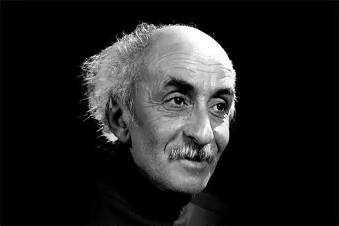 فیلمی از نبش قبر «نیما یوشیج» در سال ۱۳۷۲