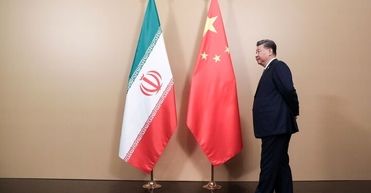 از نظر چین، نظام سیاسی ایران بی‌برنامه‌ترین نظام سیاسی در خاورمیانه است/ بعد از انقلاب در همه لایه‌های هر دولتی که آمده سر کار، شاهد بی‌برنامگی بوده‌ایم/ چینی ها به سختی با ما پیش می روند، اما می توانند به راحتی امتیازات خوبی از ما بگیرند/ ویدئو