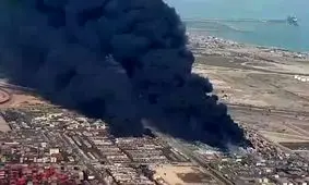 تلاش خلبان ایرانی در هدایت ایلوشین ۷۶ بر فراز بندرعباس/ ویدئو